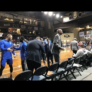 Meet your Posher, Troy